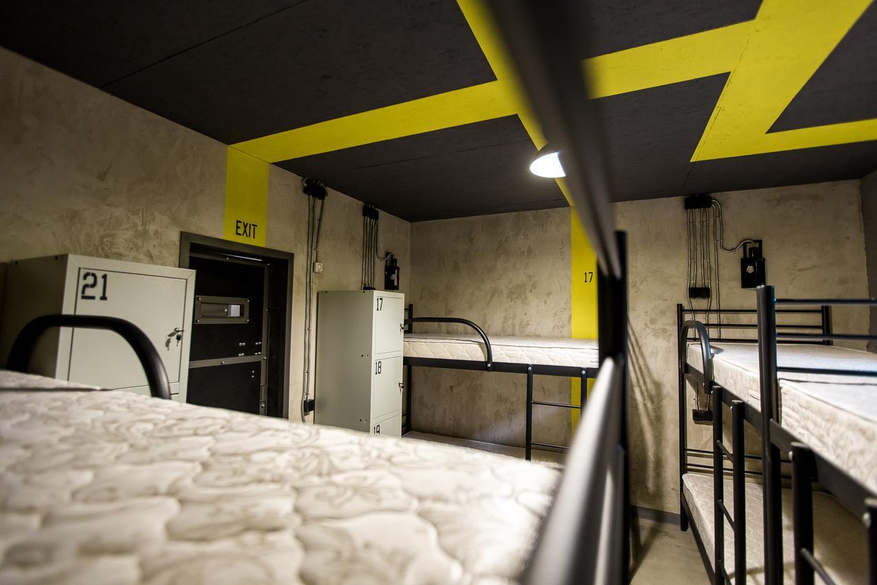 Hostel Lviv Loft Prison Exterior foto