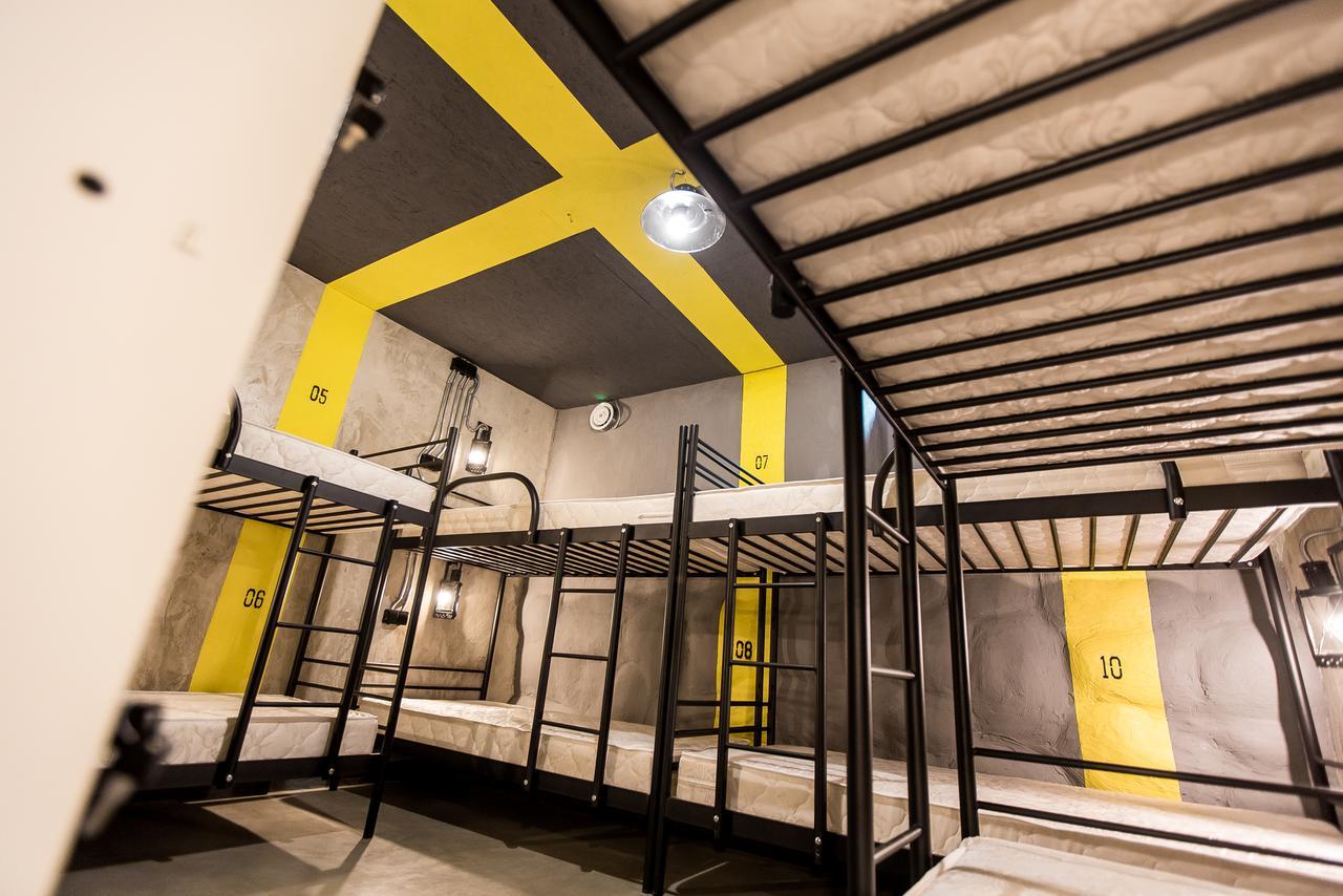 Hostel Lviv Loft Prison Exterior foto