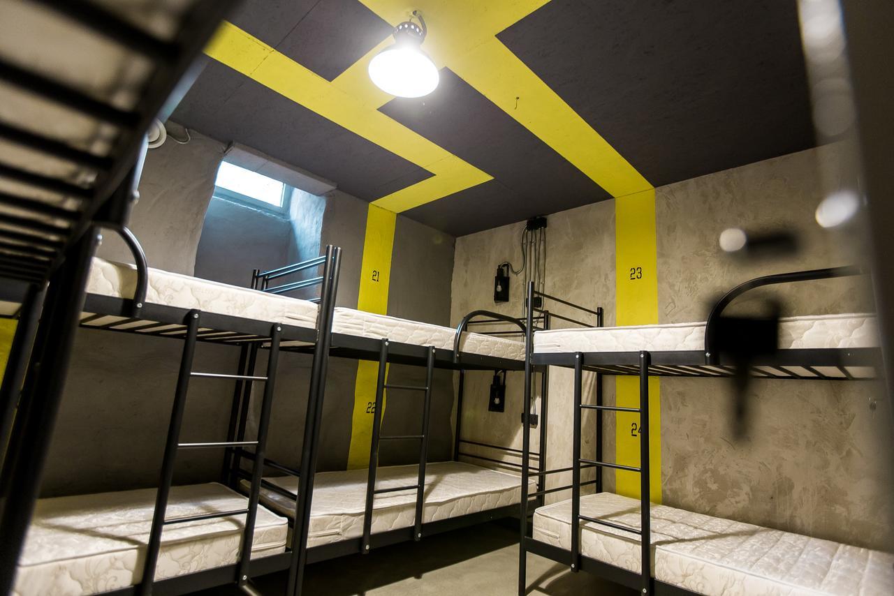 Hostel Lviv Loft Prison Exterior foto