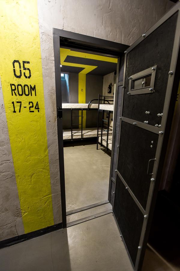Hostel Lviv Loft Prison Exterior foto