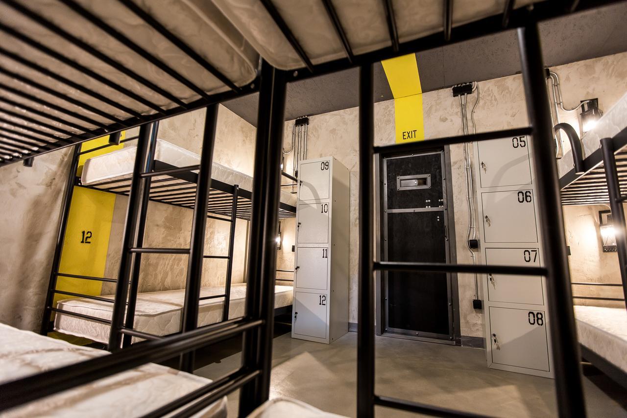 Hostel Lviv Loft Prison Exterior foto